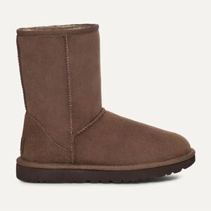 Ugg short brown boots